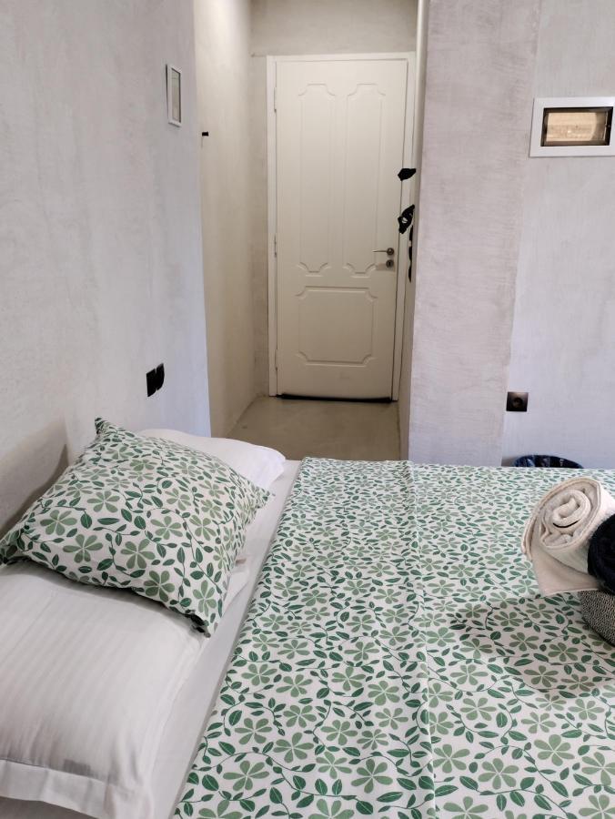 Staying In Apartment Athen